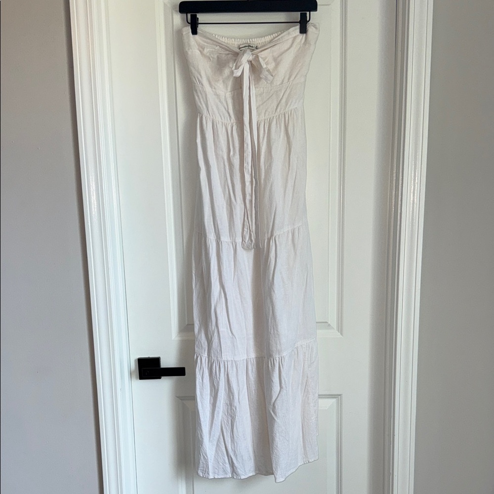 Abercrombie & Fitch Strapless White Dress with Bow Size Small Tall